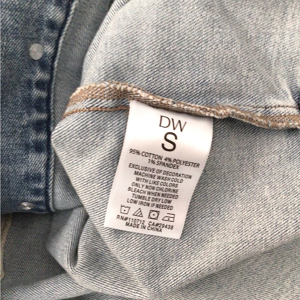 Driftwood DW Steer Head Denim Shacket NWT - Picture 7 of 7